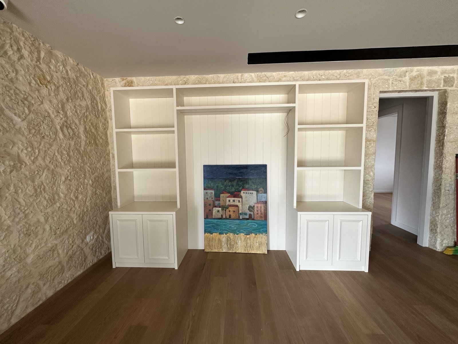 Λευκή Ξύλινη Σύνθεση Σαλονιού Κλασικού Στυλ ∣ Custom, Ειδικές κατασκευές, Σύνθεση σαλονιού, Λευκή ξύλινη, Κλασικό στυλ, Custom κατασκευή